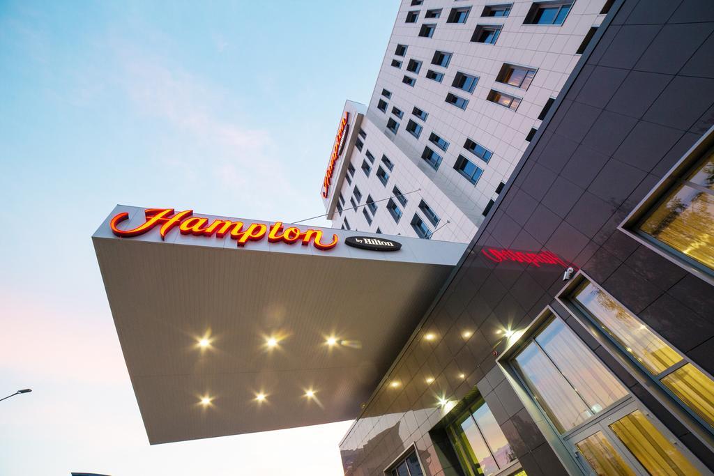 Hampton By Hilton Ufa Hotel Esterno foto